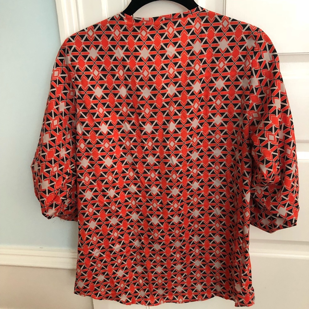 blouse - Picture 3 of 3